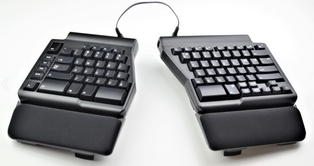 Split ergonomic keyboard