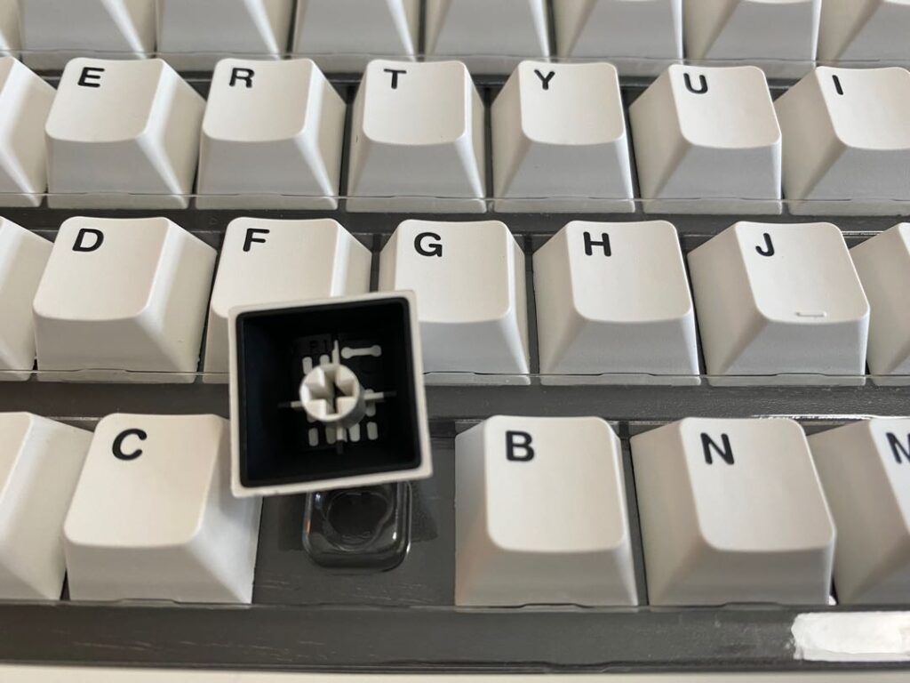 White PBT keycaps | Carousell
