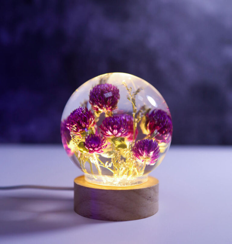 Globe Amaranth Flower Night Lamp