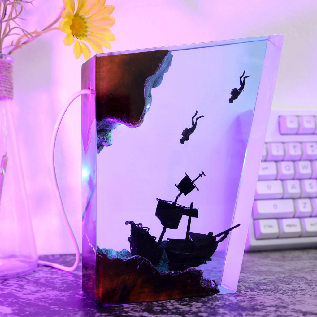 Pirate Ship and Divers Night light