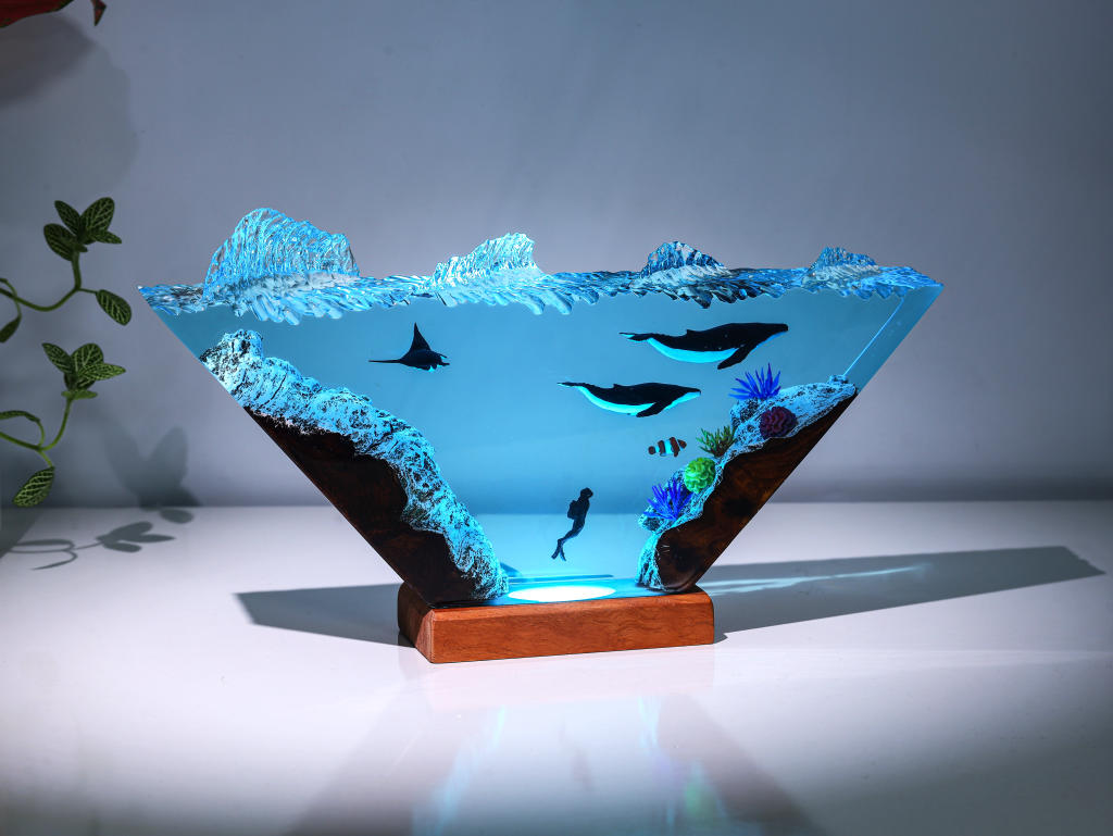Humpback Whale and Diver Night Light ver 2 4 Humpback Whale and Diver Night Light ver 2