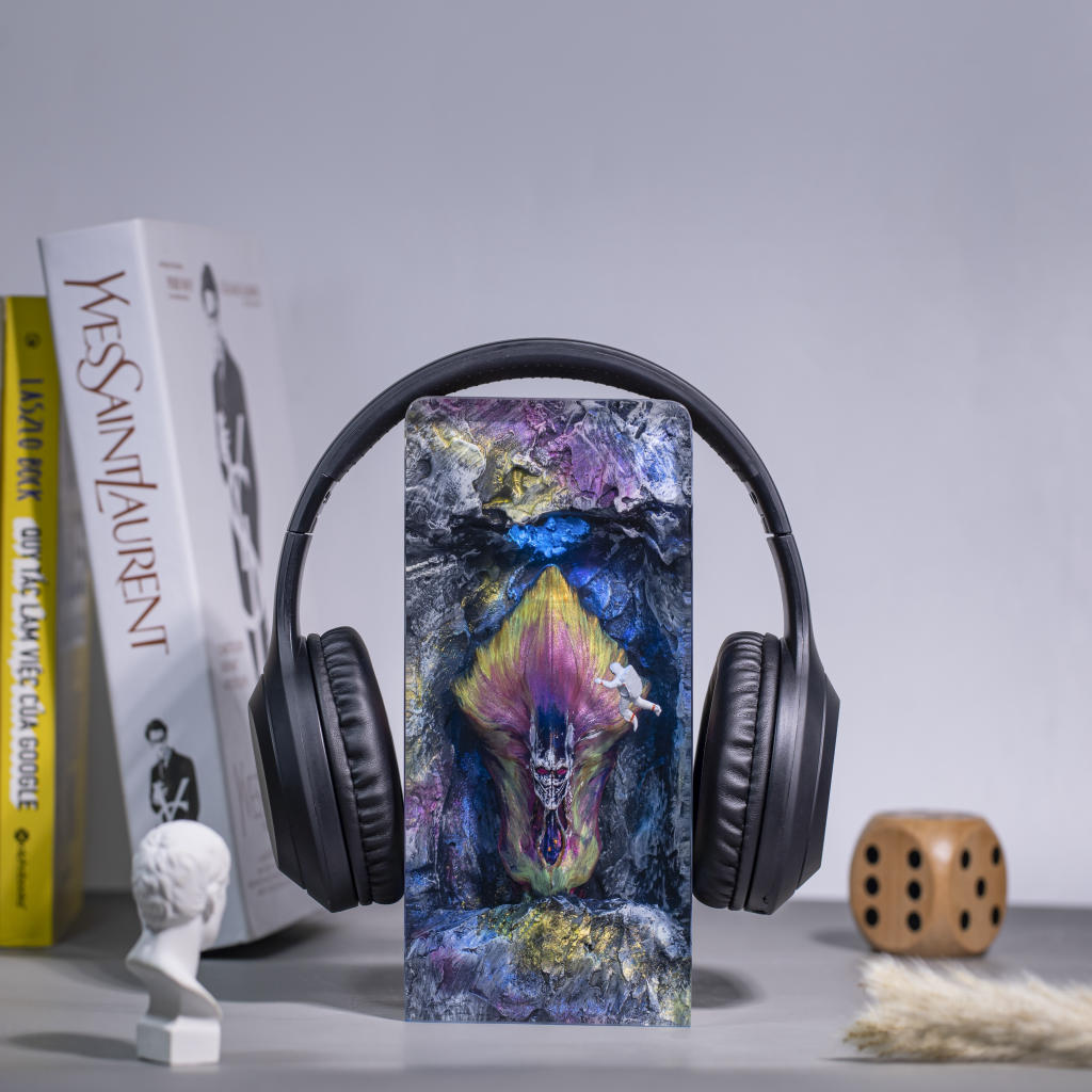 Alien Night light &Headphone stand