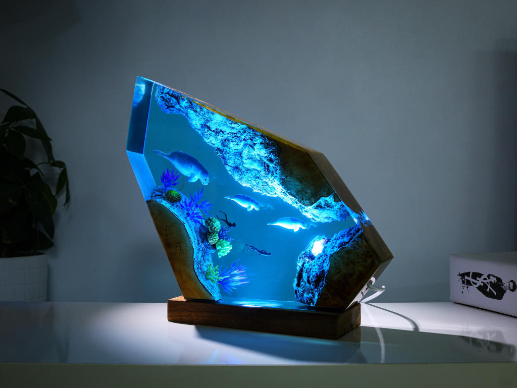 Seal Swimming Epoxy Lamp 10 Seal Swimming Epoxy Lamp