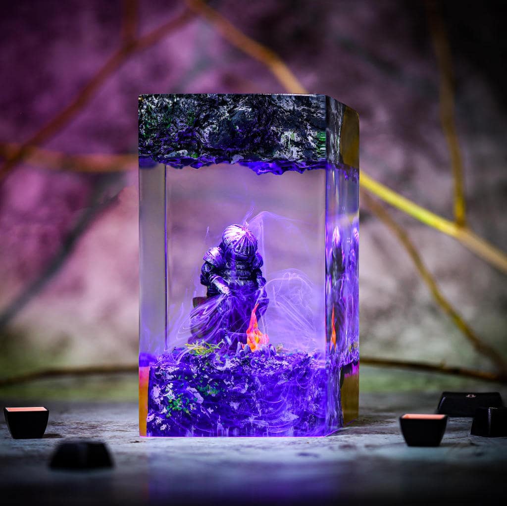 Onion-knight-statue-from-dark-