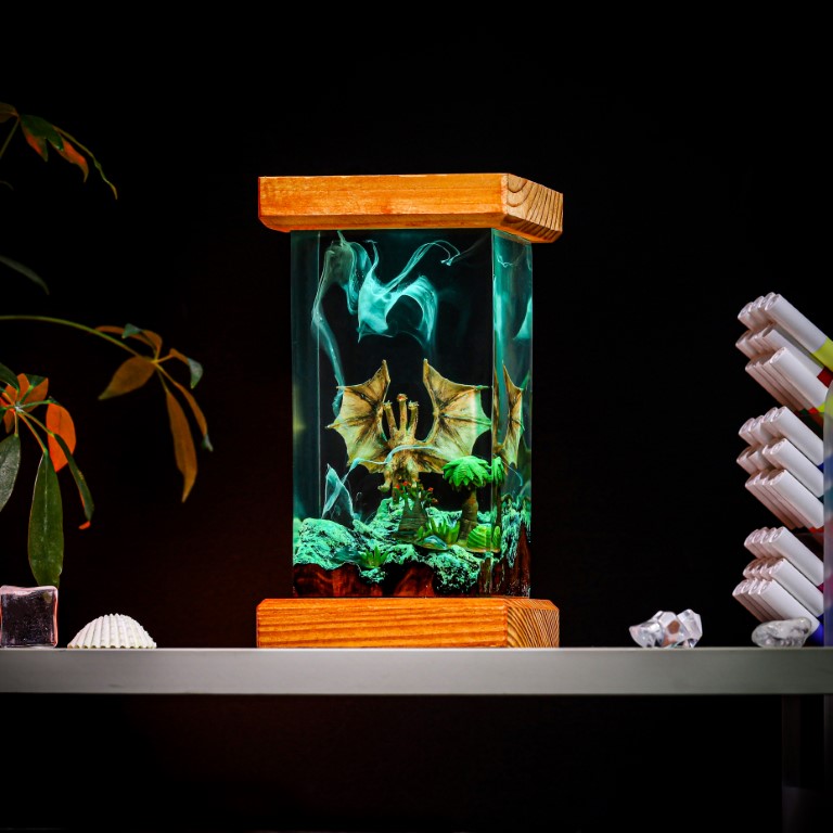Three-Head Monster King Ghidorah Epoxy Lamp 3 Three-Head Monster King Ghidorah Epoxy Lamp