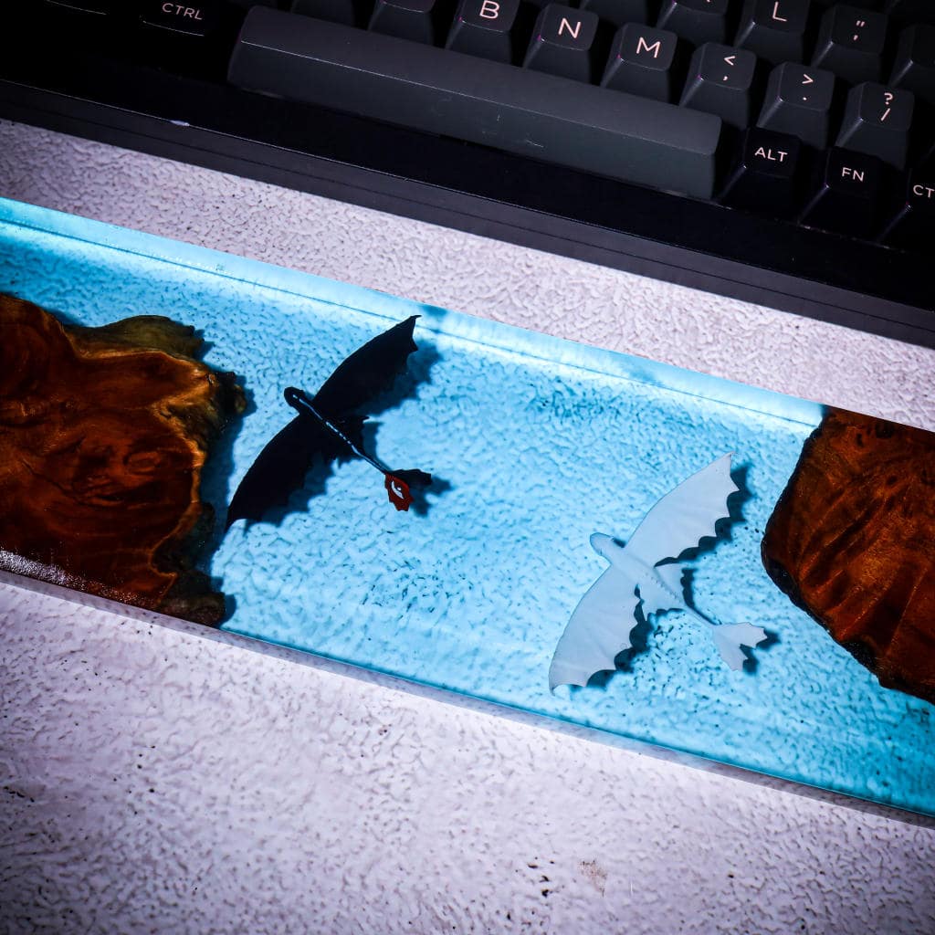 Toothless And Light Fury Resin Wrist Rest Toothless and light fury resin wrist rest