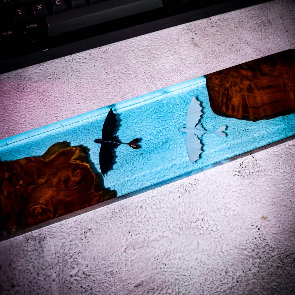Toothless And Light Fury Resin Wrist Rest Toothless and light fury resin wrist rest
