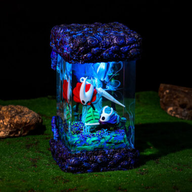 The Knight and Hornet Hollow Knight Resin Lamp