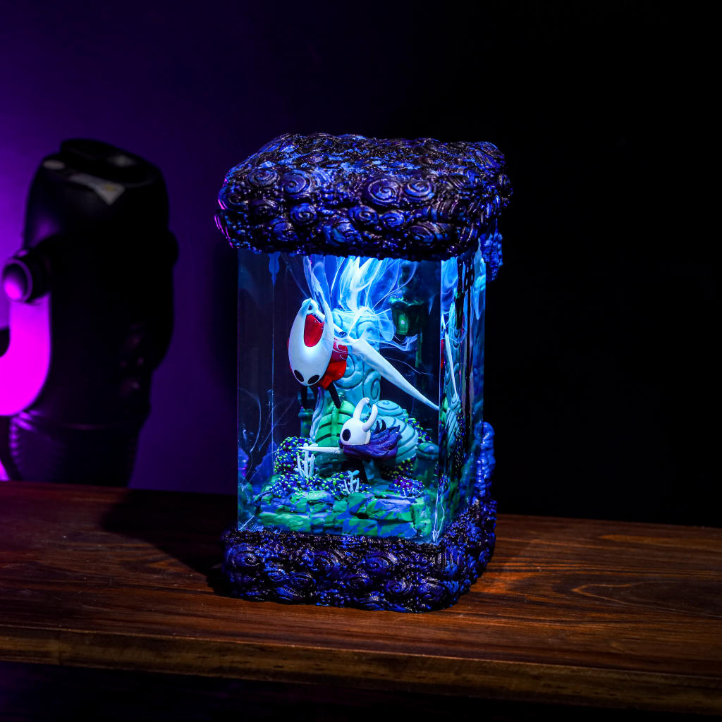 The Knight and Hornet Hollow Knight Lamp 22 The Knight and Hornet Hollow Knight Resin Lamp