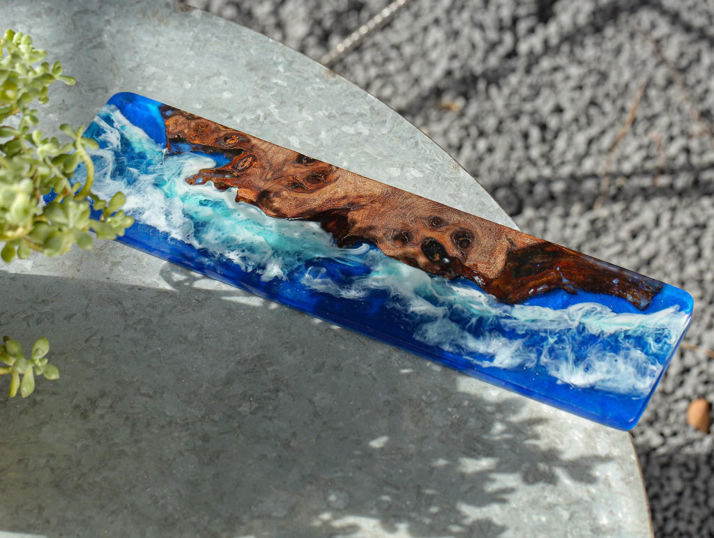 Blue Resin and Wood Keyboard Case - Hirosart