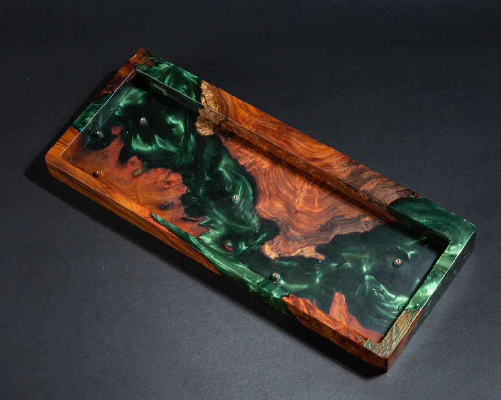 Green Resin And Wood Keyboard Case Green resin and wood keyboard case