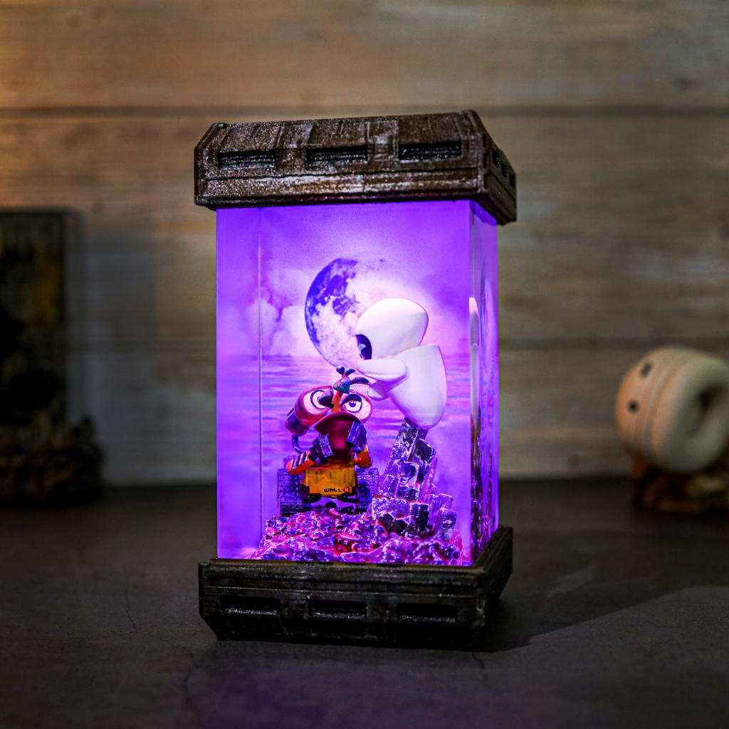 Wall-E and Eve Night Light 5 Wall-E and Eve Night Light