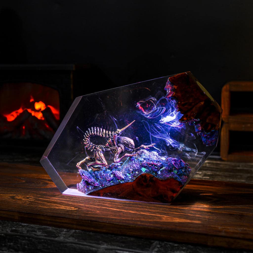 Alien Xenomorph Star Wars Epoxy Lamp Ver 3 11 Alien Xenomorph Star War Epoxy Lamp