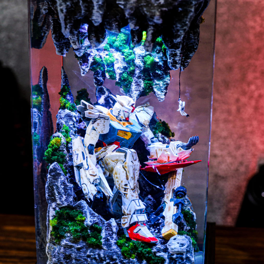 Broken Gundam Diorama Light Ver 2 3 Broken Gundam Diorama Light Ver 2