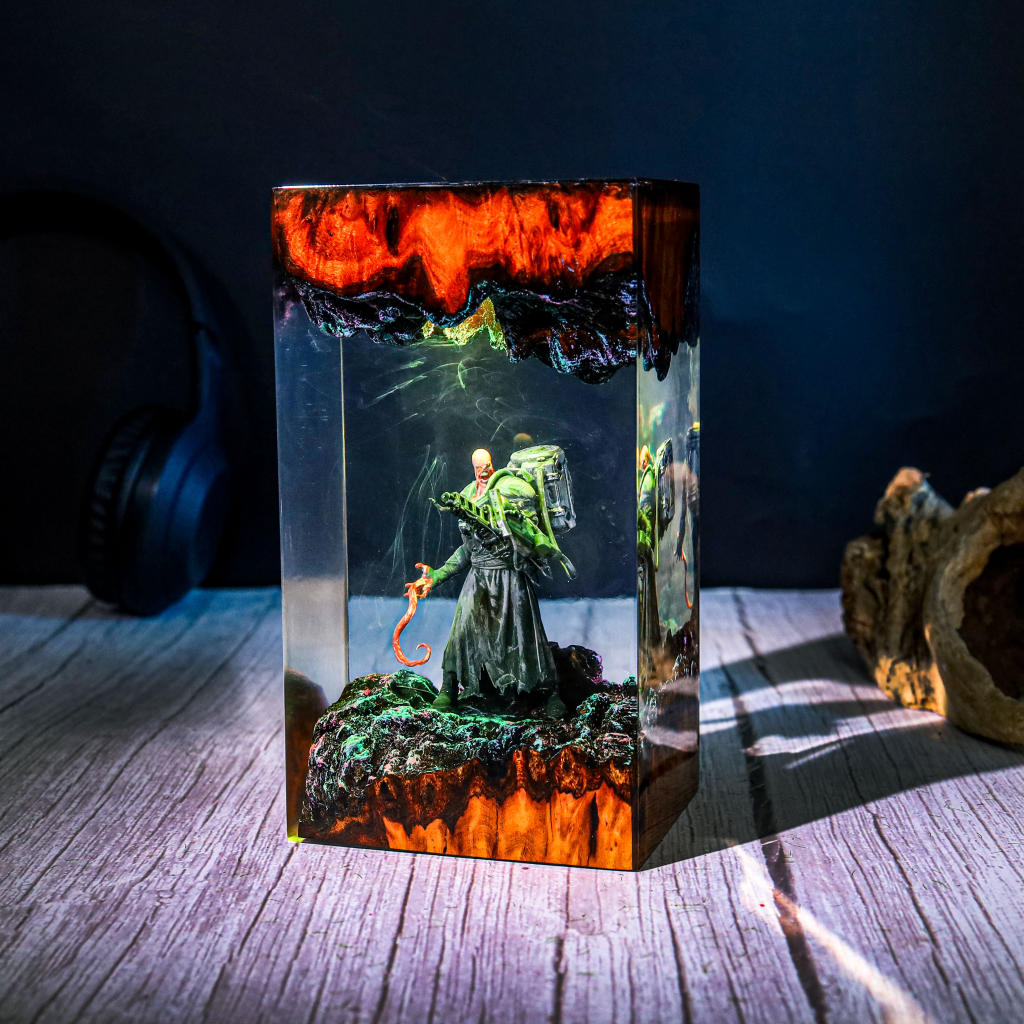 Nemesis from Resident Evil Resin Lamp 13 Nemesis from Resident Evil Resin Lamp