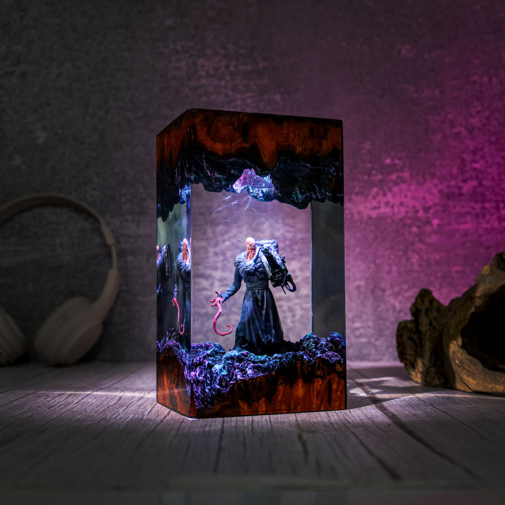 Games and Movies Blind Box Lamp 13 Nemesis from Resident Evil Resin Lamp