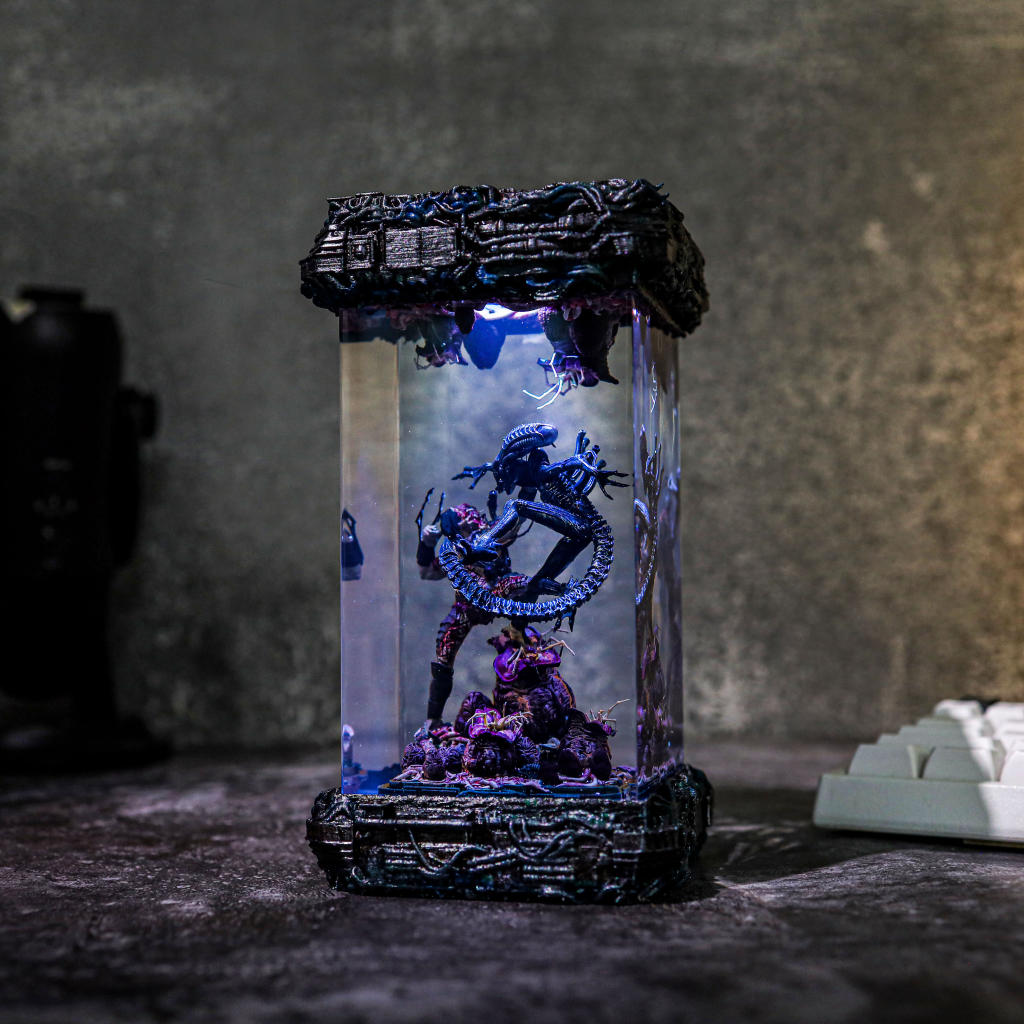 Xenomorph Vs Predator Diorama Lamp Xenomorph vs predator diorama lamp