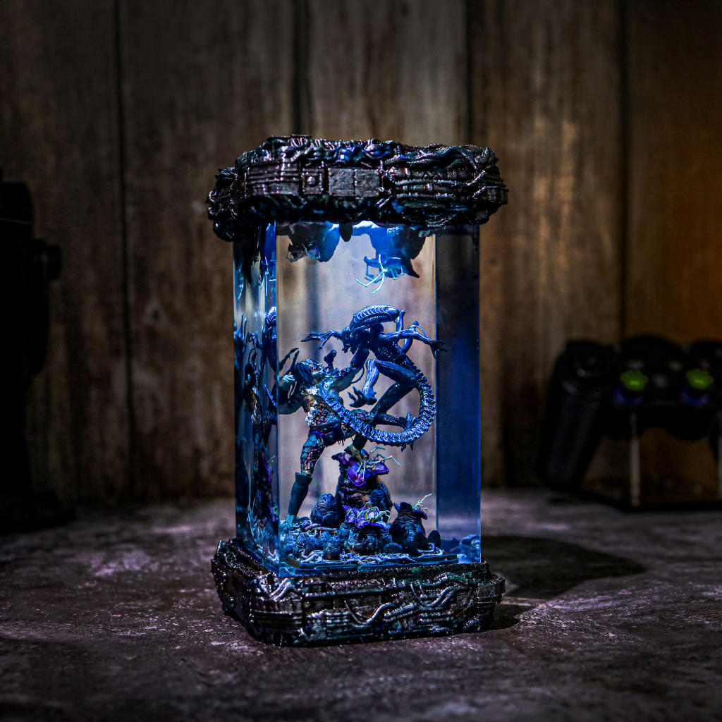 Xenomorph Vs Predator Diorama Lamp Xenomorph vs predator diorama lamp