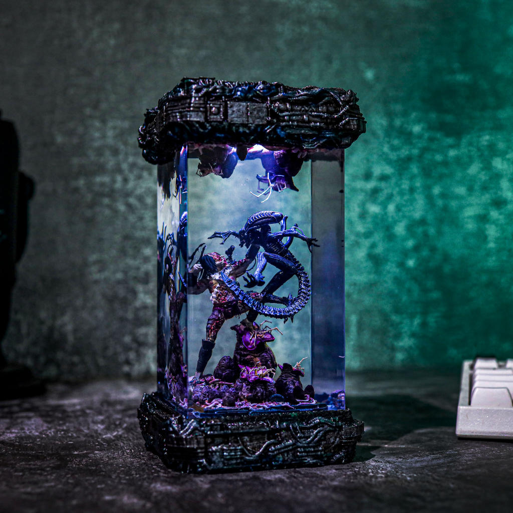 Xenomorph Vs Predator Diorama Lamp Xenomorph vs predator diorama lamp