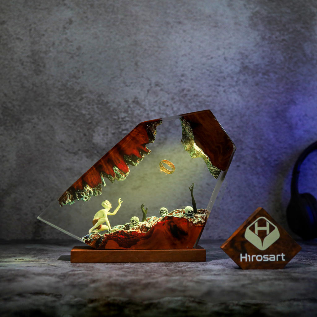 The Lord Of The Rings Gollum Lamp The lord of the rings gollum lamp
