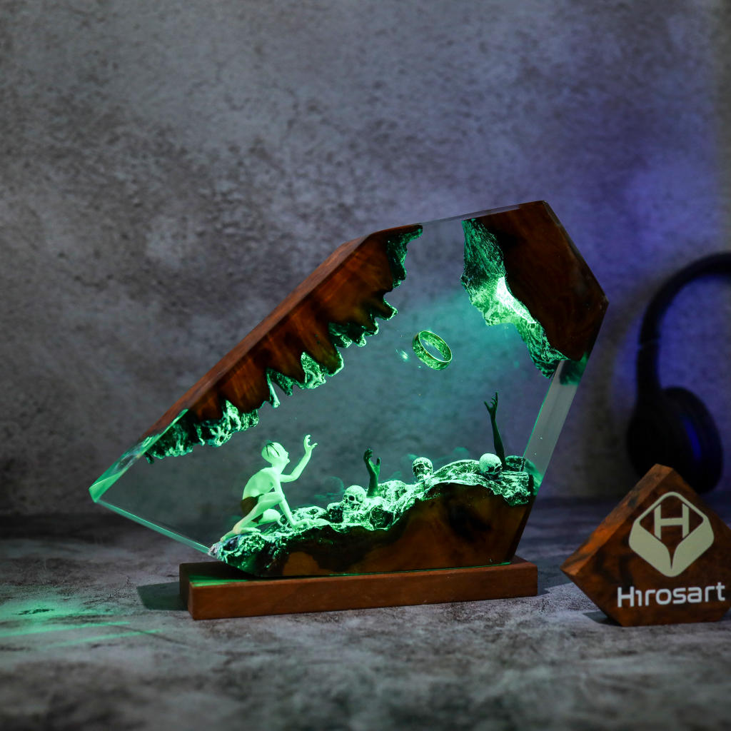 The Lord Of The Rings Gollum Lamp The lord of the rings gollum lamp