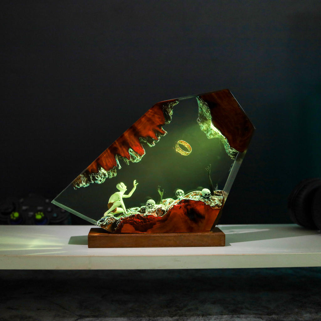 The Lord Of The Rings Gollum Lamp The lord of the rings gollum lamp