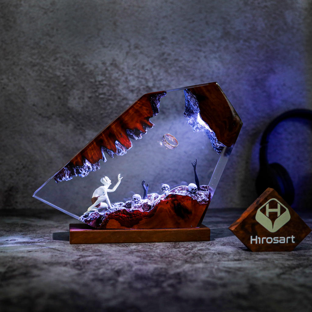 The Lord Of The Rings Gollum Lamp The lord of the rings gollum lamp