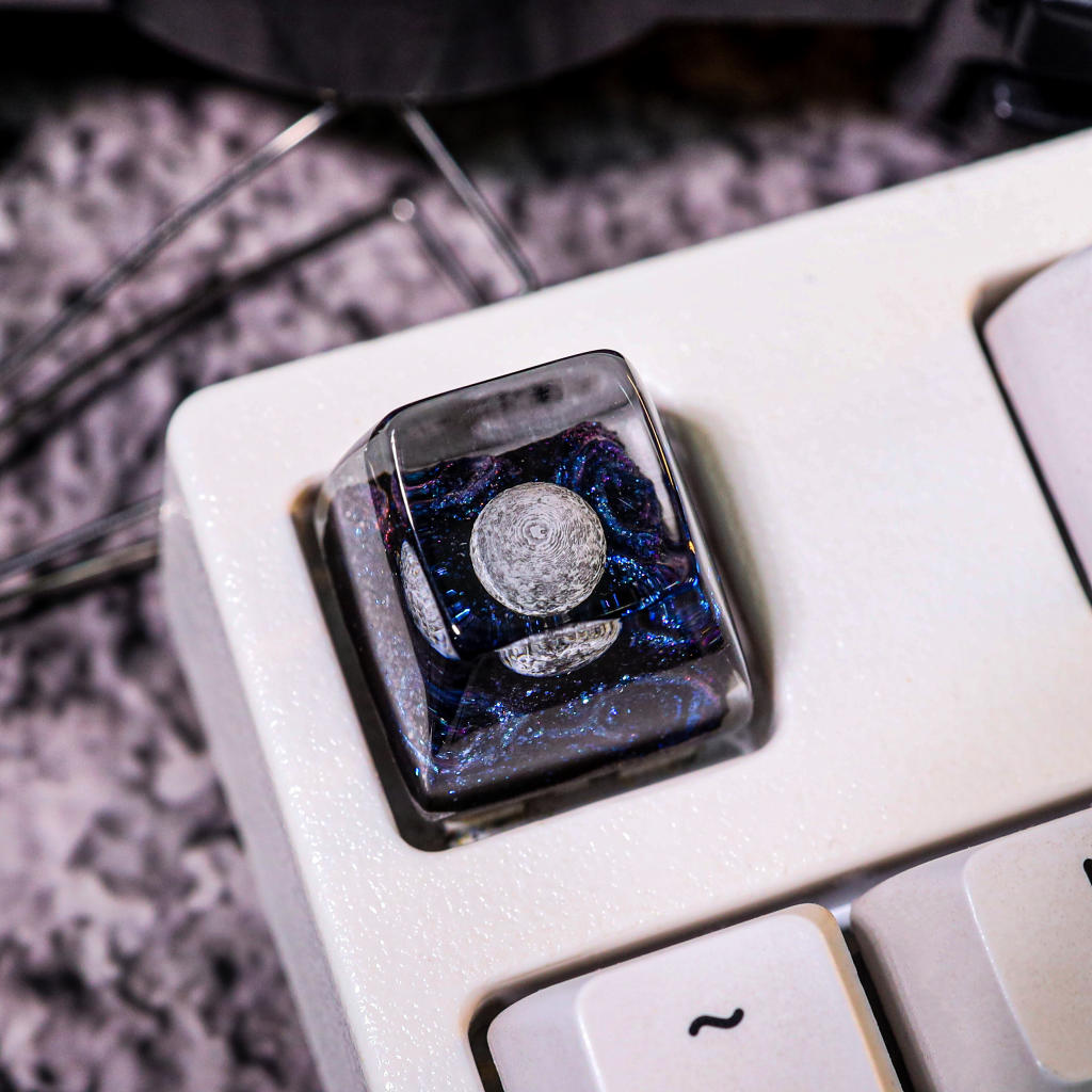 Planets Resin Artisan Keycap Planets resin artisan keycap