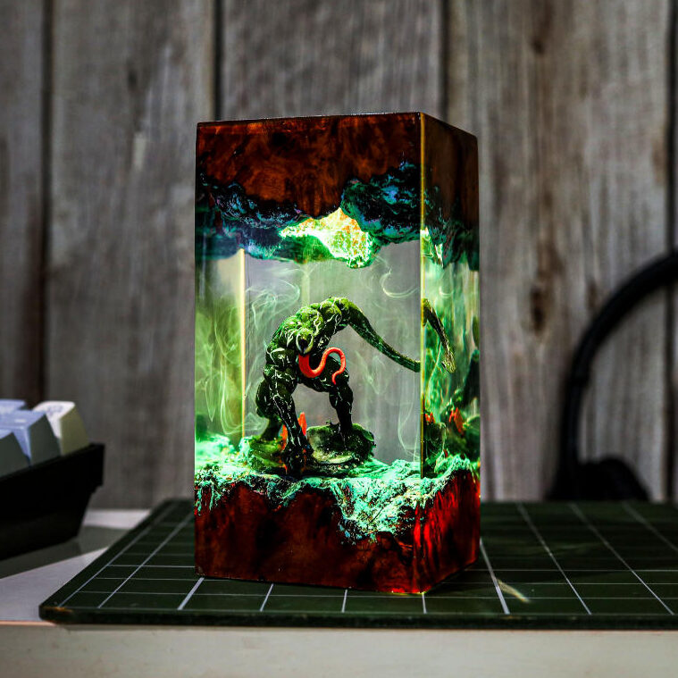 Venom-Night-Light-4-