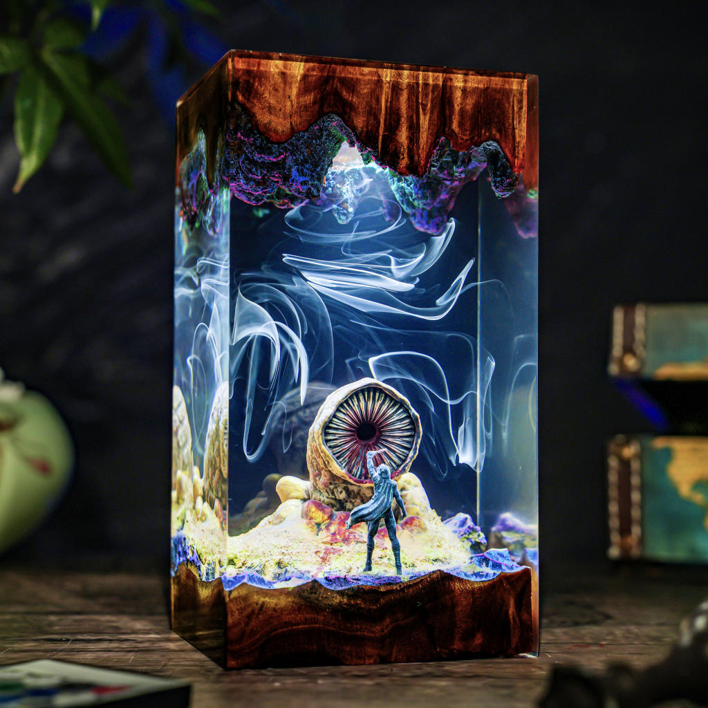Sandworm Dune Night Light 1 Arrakis night light