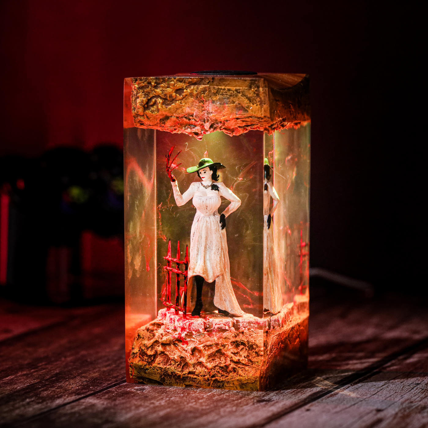 Alcina Dimitrescu Resident Evil Lamp 1 Alcina Dimitrescu LED Lamp
