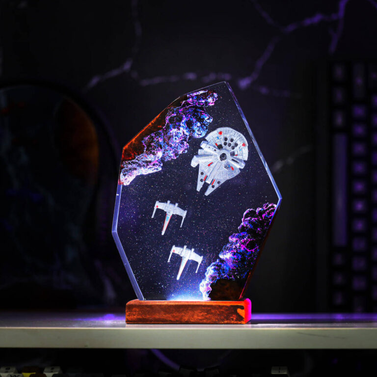 Star Wars X-wing Headphone Stand & Night Light 16 Star Wars Millennium Falcon X-Wing LED Lamp