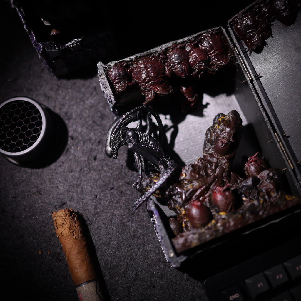 Alien Xenomorph Book Nook 13 Alien Xenomorph Book Nook
