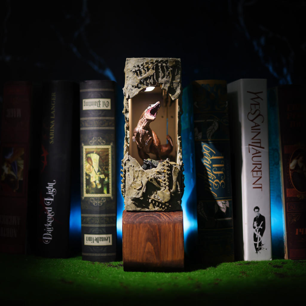 T-Rex Book Nook 4 T-Rex Book Nook