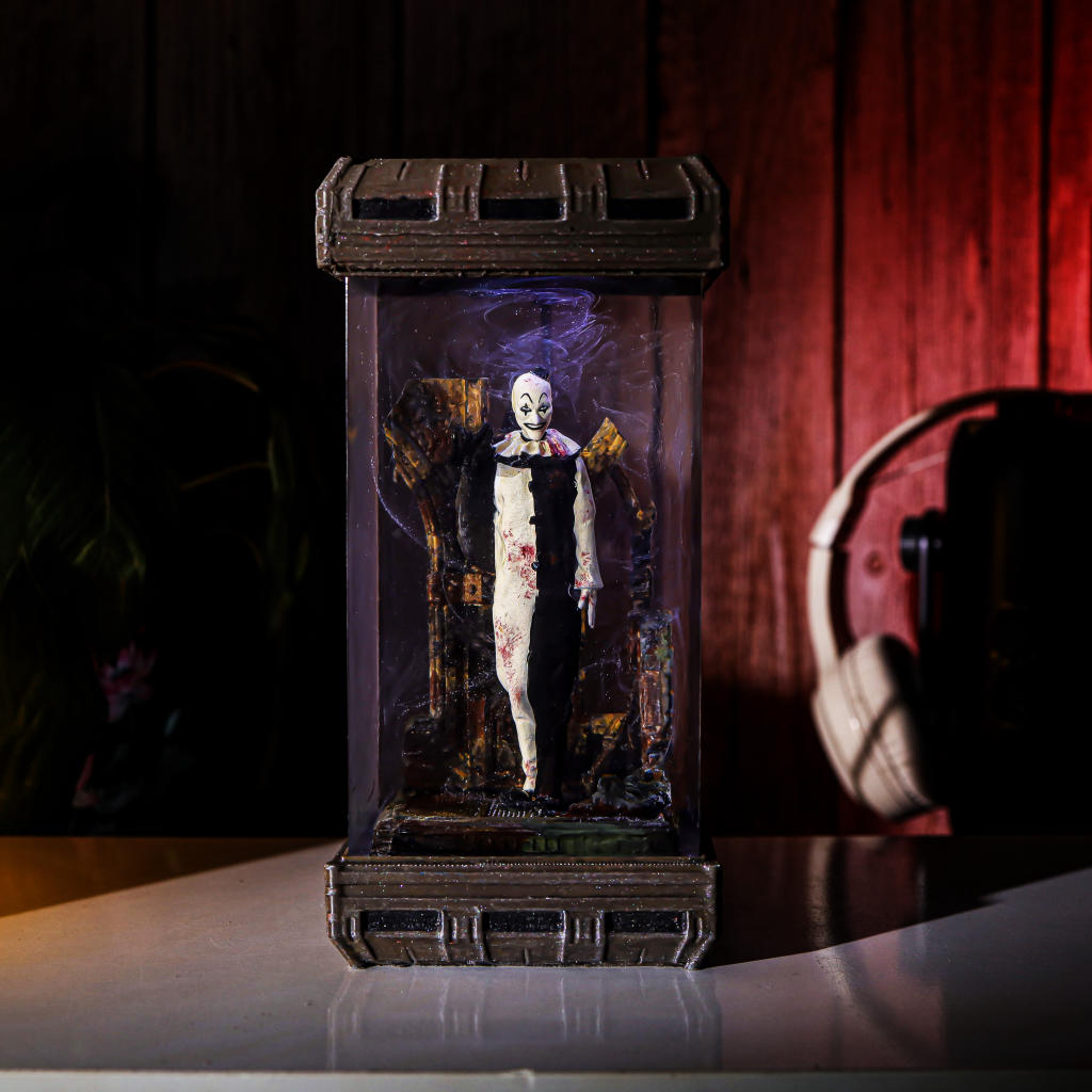 Art the Clown Terrifier Lamp 1 Art the Clown Terrifier Lamp