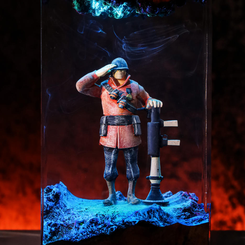 Red Soldier Team Fortress Lamp 6 Team Fortress Soldier Decorative Light
