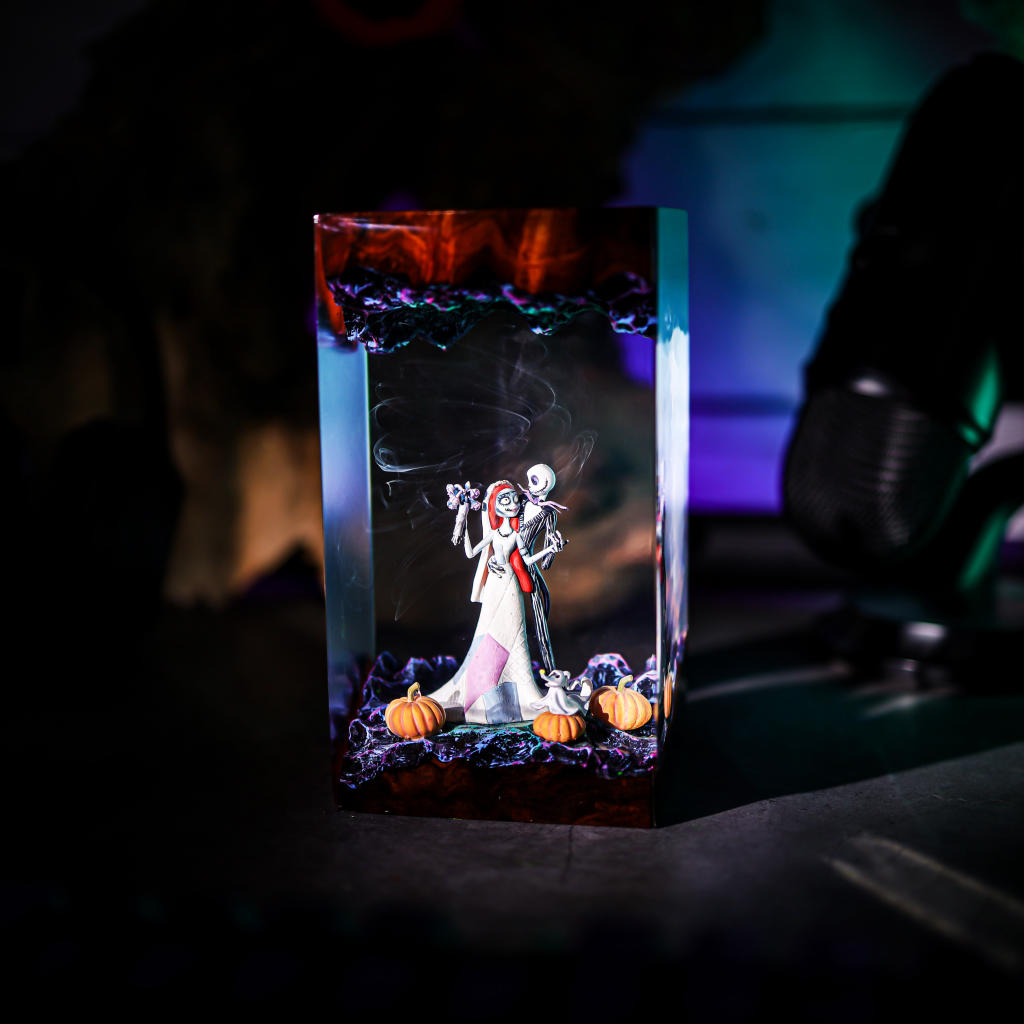 【国内未発売】Nightmare Before Christmas ランプ 美品 Amazon.com: The Nightmare Before Christmas Spiral Hill LED Mood