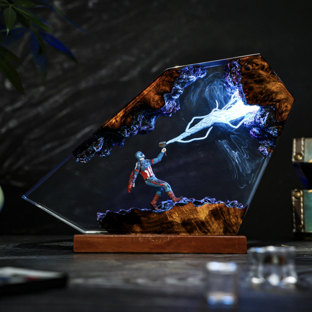Captain-America-Thunder-Lightning-Lamp (1) Captain america resin lamp