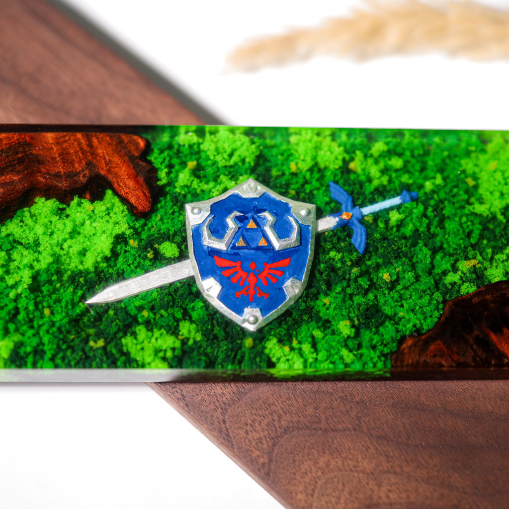 Zelda-Hylian-Shield-And-Master-Sword-Wrist-Rest (11) Zelda wrist rest