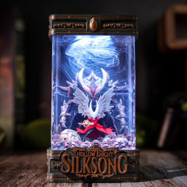 Hornet Battle Hollow Knight Silksong Diorama Lamp