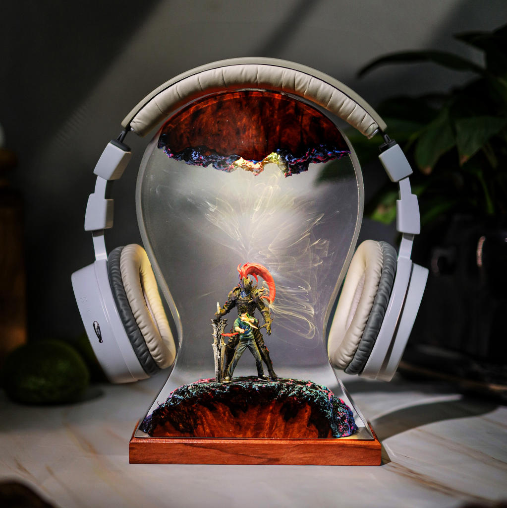 Shadow Hunter and Blood-Red Commander Headphone Stand & Lamp 1 Sung Jin-Woo & Igris Solo Leveling Headphone Stand & Lamp