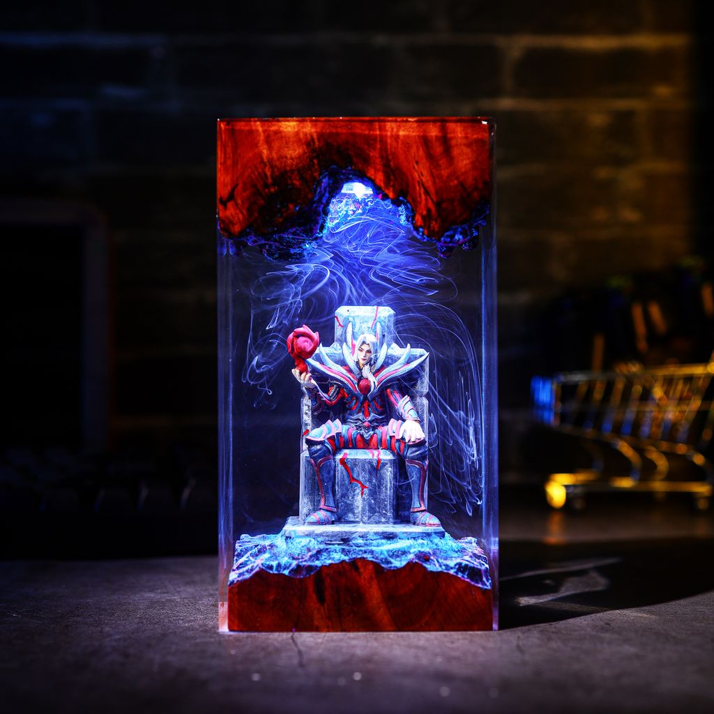 Emperor Of The Mankind Warhammer Lamp Blood lord vladimir league of legends table lamp