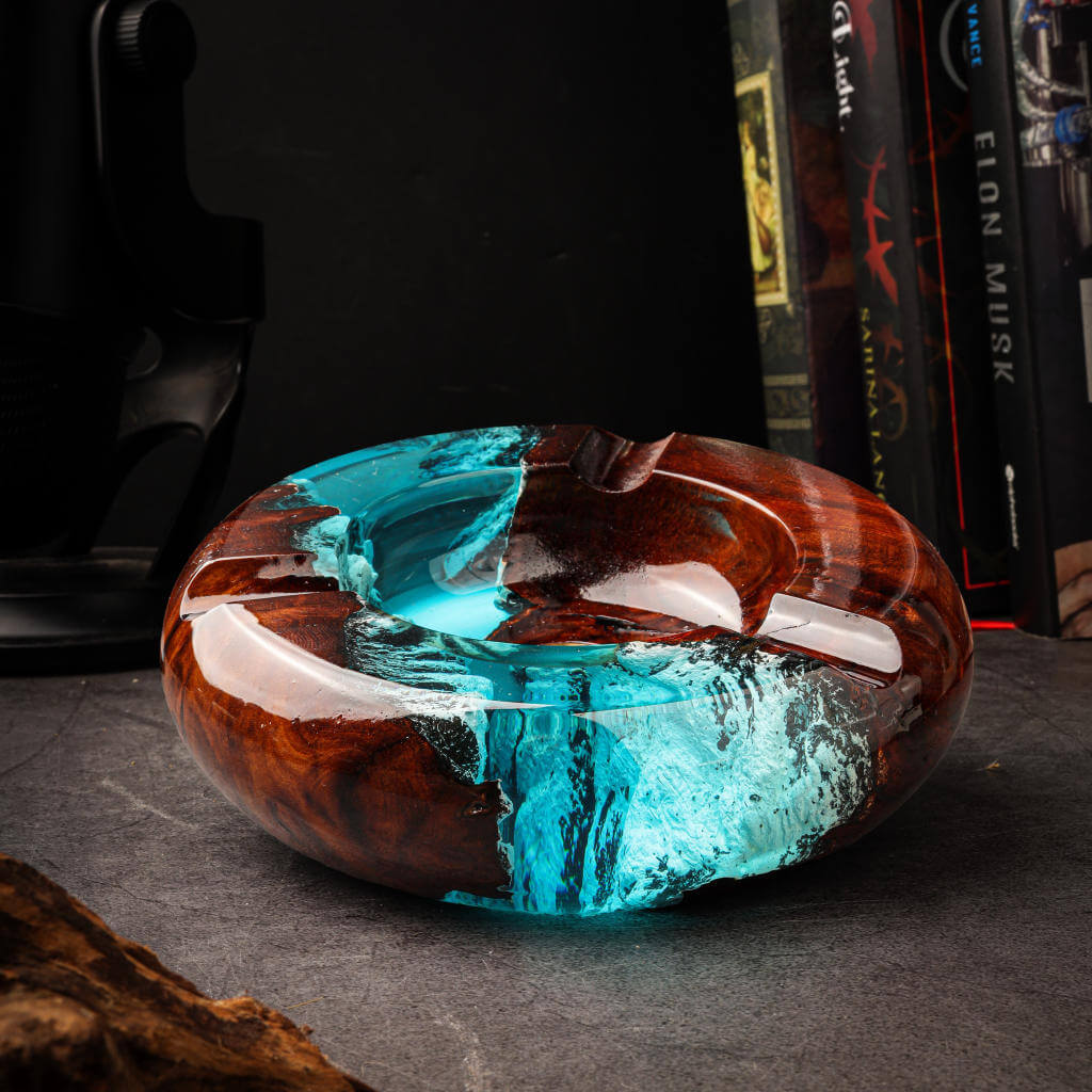 Resin Cigar Ashtray 8 Resin Cigar Ashtray