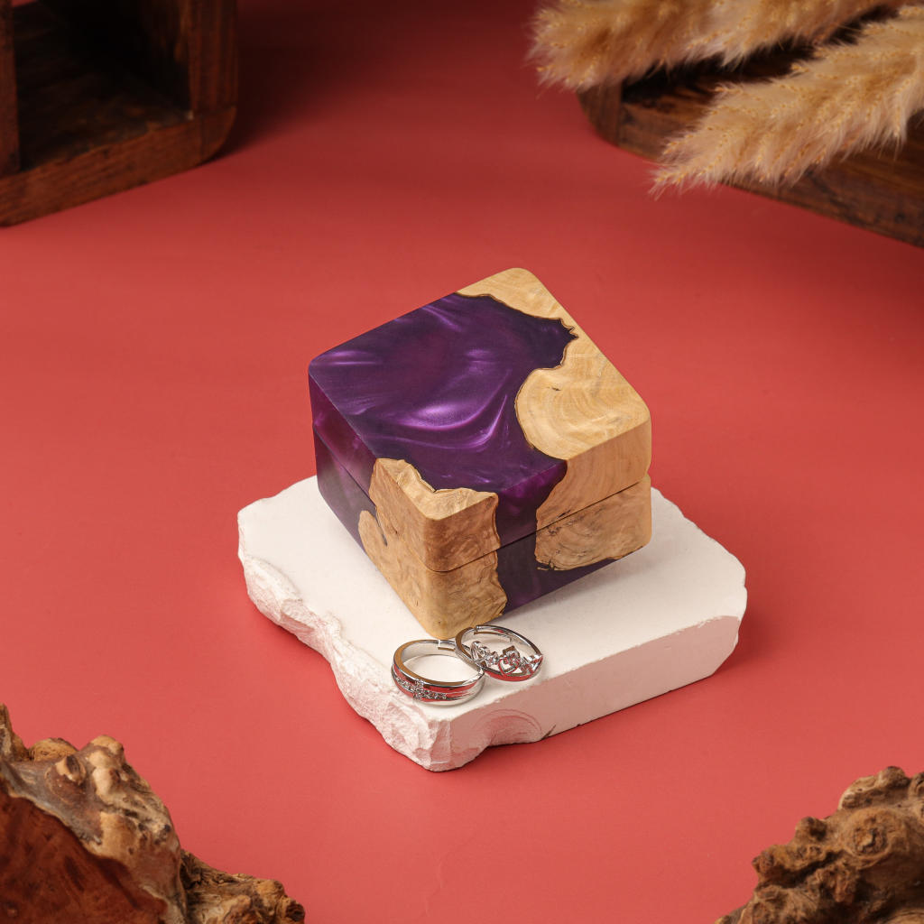 Square Resin Double Ring Box 13 Square Resin Double Ring Box