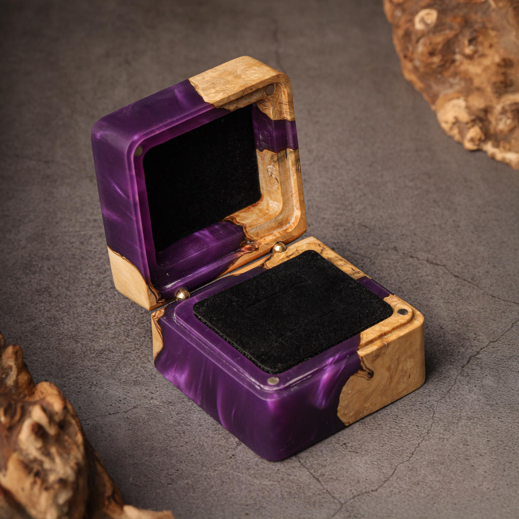 Square Resin Double Ring Box 4 Square Resin Double Ring Box