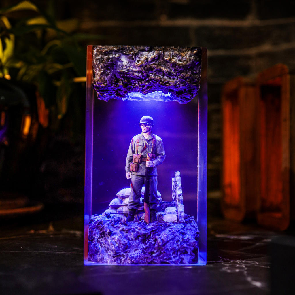 War Soldier Epoxy Lamp 8 War Soldier Epoxy Lamp