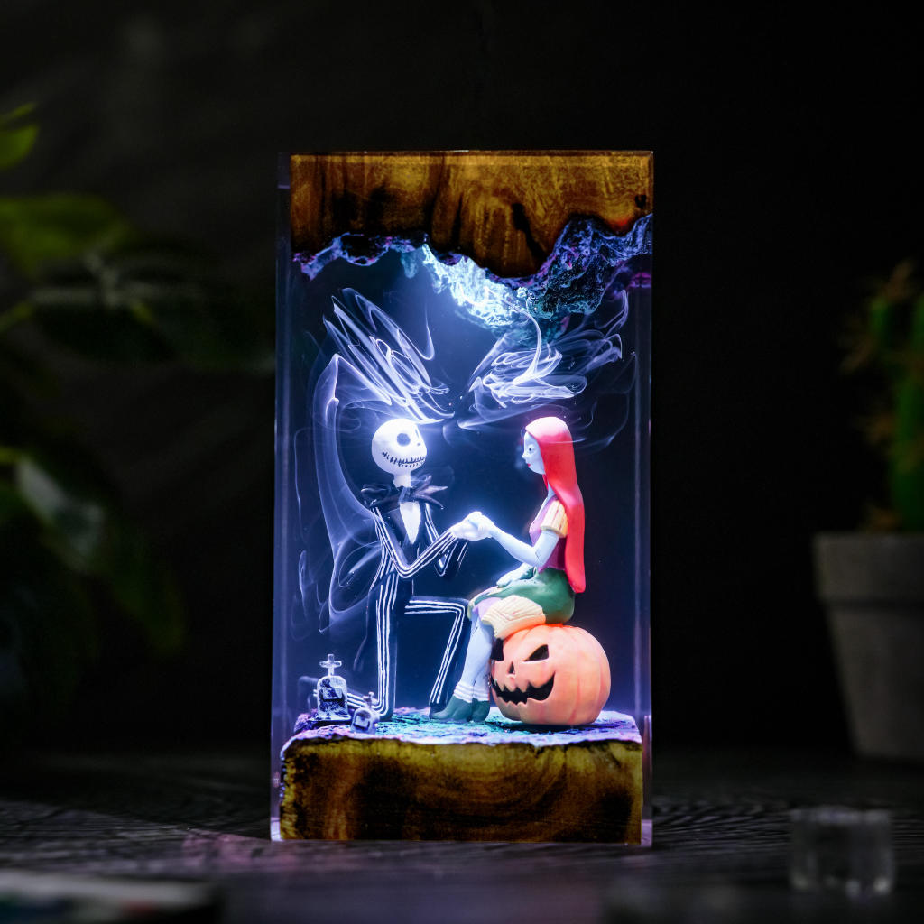 Jack and Sally lamp - front view with blue-purple LED lighting