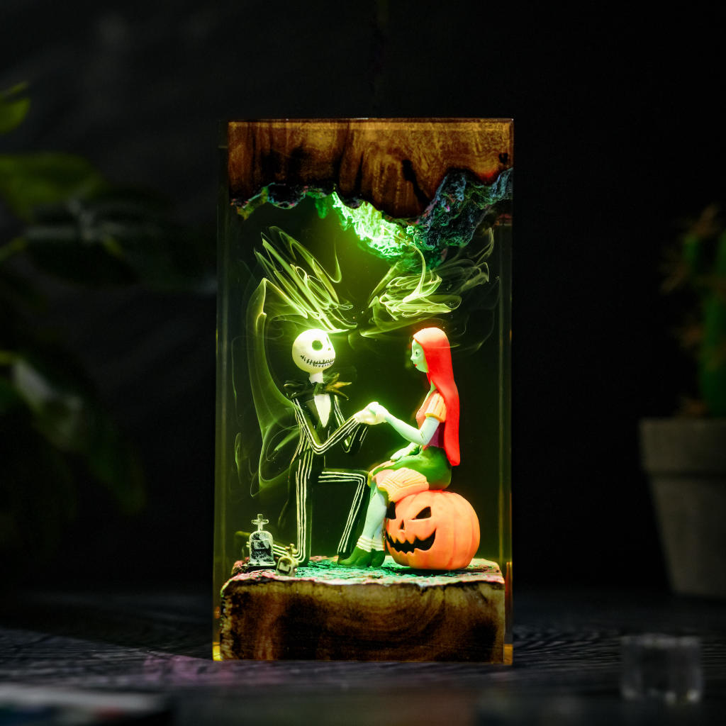 Jack Skellington lamp - front view with green LED lighting